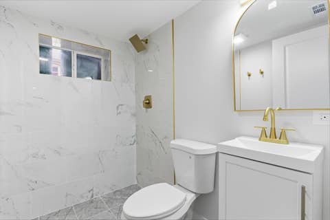 Tiny photo for 8820 S Ridgeland Avenue, Chicago, IL 60617 (MLS # 12727283)