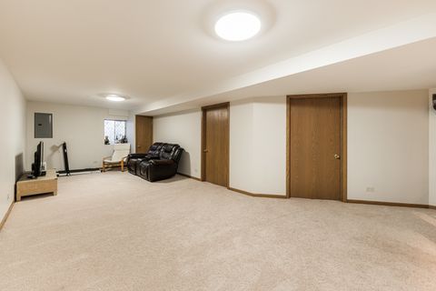 Tiny photo for 7914 S Garfield Avenue, Burr Ridge, IL 60527 (MLS # 12632233)
