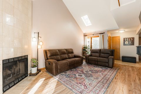 Tiny photo for 7914 S Garfield Avenue, Burr Ridge, IL 60527 (MLS # 12632233)