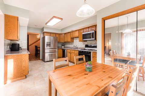 Tiny photo for 7914 S Garfield Avenue, Burr Ridge, IL 60527 (MLS # 12632233)