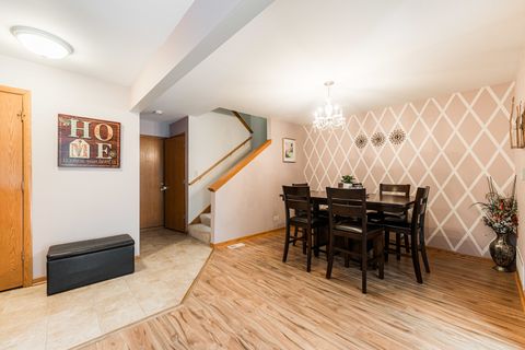 Tiny photo for 7914 S Garfield Avenue, Burr Ridge, IL 60527 (MLS # 12632233)