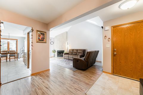 Tiny photo for 7914 S Garfield Avenue, Burr Ridge, IL 60527 (MLS # 12632233)