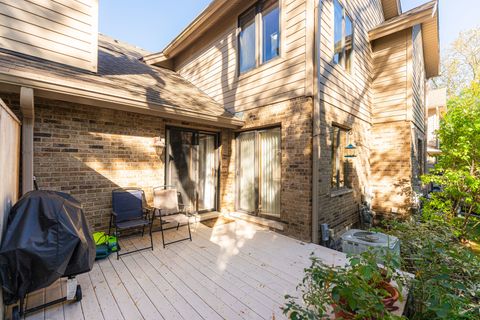 Tiny photo for 7914 S Garfield Avenue, Burr Ridge, IL 60527 (MLS # 12632233)