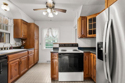 Tiny photo for 913 W Charles Street, Champaign, IL 61821 (MLS # 12761126)