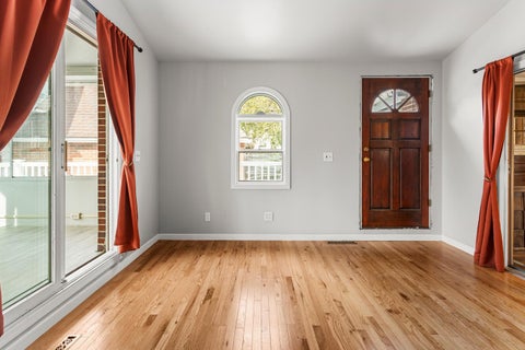 Tiny photo for 913 W Charles Street, Champaign, IL 61821 (MLS # 12761126)