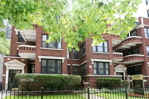 439 W Melrose Street 1B Chicago IL 60657