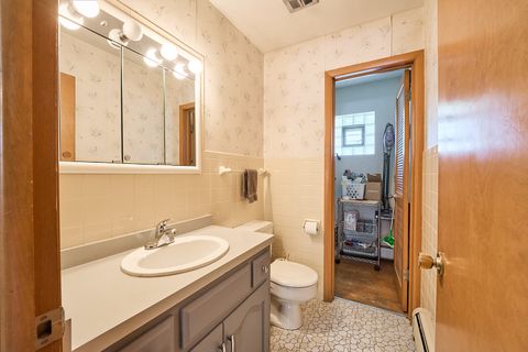 Tiny photo for 5859 S Brainard Avenue, Countryside, IL 60525 (MLS # 12673185)