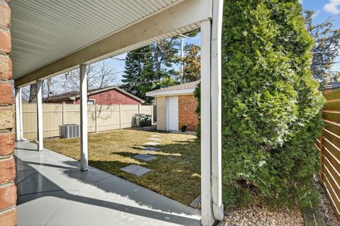 Tiny photo for 2145 N 77th Court, Elmwood Park, IL 60707 (MLS # 12586441)