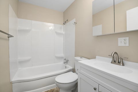 Tiny photo for 1042 S 8TH Avenue, Kankakee, IL 60901 (MLS # 12744027)