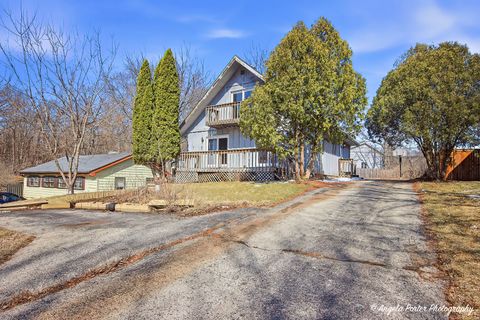 Photo of 2702 Baldwin Road, McHenry, IL 60050 (MLS # 12595098)