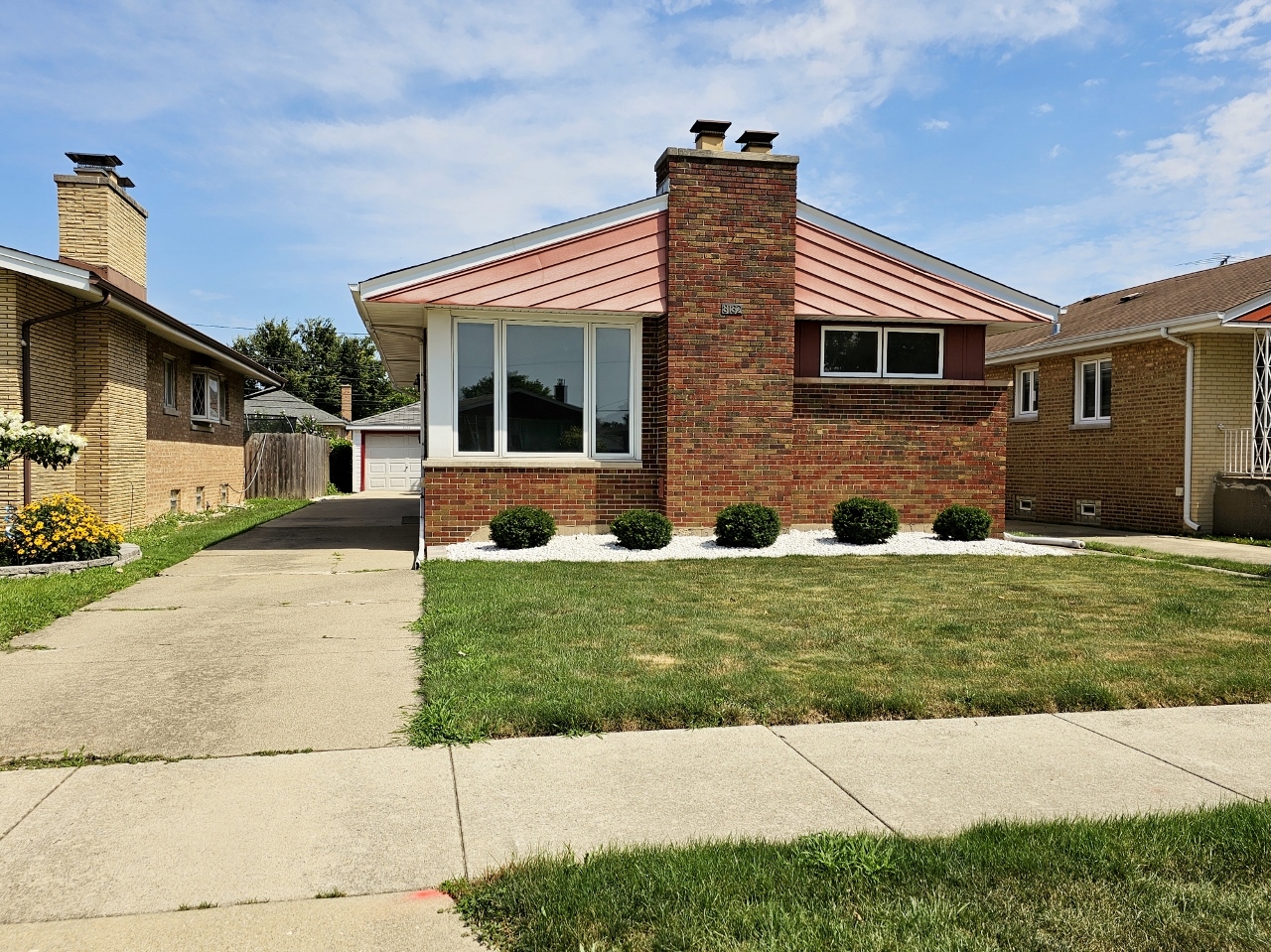 3132 W 101st Place