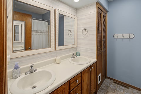 Tiny photo for 2128 Ivy Court, Champaign, IL 61821 (MLS # 12679318)