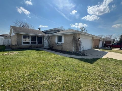 Tiny photo for 793 TIMOTHY Lane, Des Plaines, IL 60016 (MLS # 12618968)