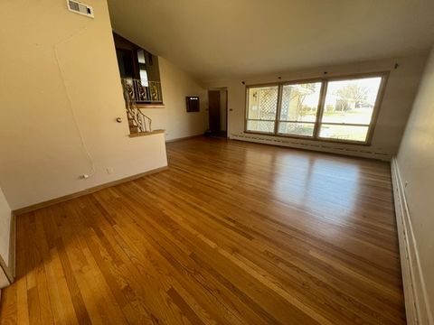 Tiny photo for 793 TIMOTHY Lane, Des Plaines, IL 60016 (MLS # 12618968)