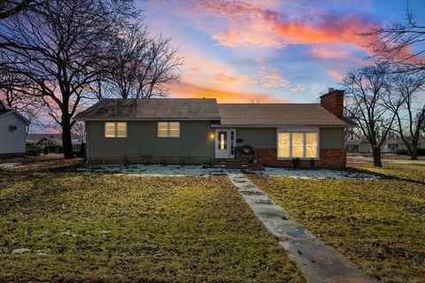 Photo of 312 Prospect Avenue, Paxton, IL 60957 (MLS # 12547432)