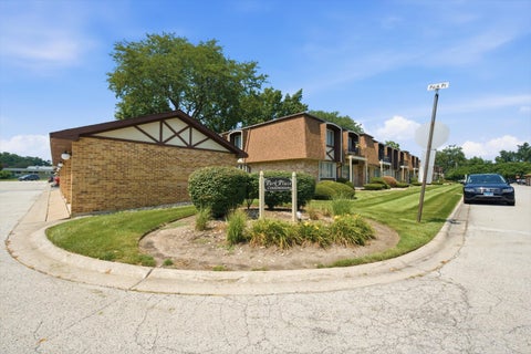 Tiny photo for 12750 Carriage Lane #A1, Crestwood, IL 60418 (MLS # 12729228)