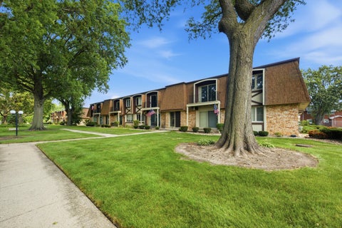 Tiny photo for 12750 Carriage Lane #A1, Crestwood, IL 60418 (MLS # 12729228)