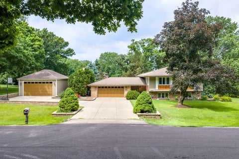 Tiny photo for 13600 S Longview Drive, Homer Glen, IL 60491 (MLS # 12677427)