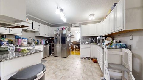 Tiny photo for 63 Brookshire Green, Bloomington, IL 61704 (MLS # 12496718)