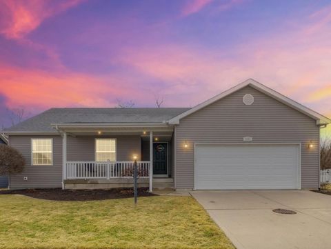 Photo of 2405 N Fairfield Drive, Urbana, IL 61802 (MLS # 12554590)