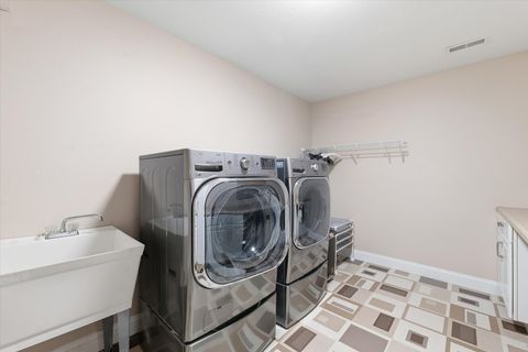 Tiny photo for 2405 N Fairfield Drive, Urbana, IL 61802 (MLS # 12554590)