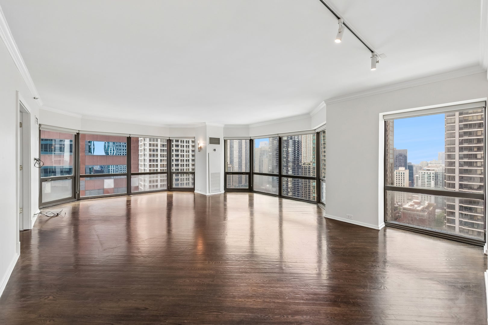 100 E Huron Street 1906