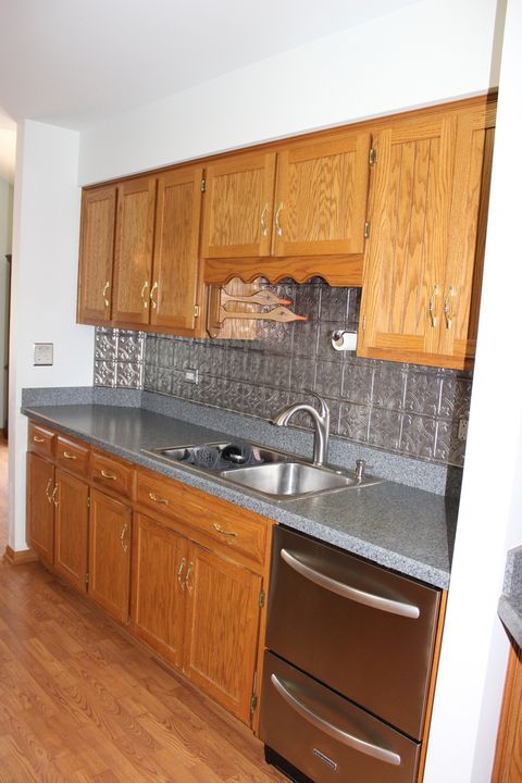 Tiny photo for 13537 Latrobe Avenue #7, Crestwood, IL 60418 (MLS # 12441571)