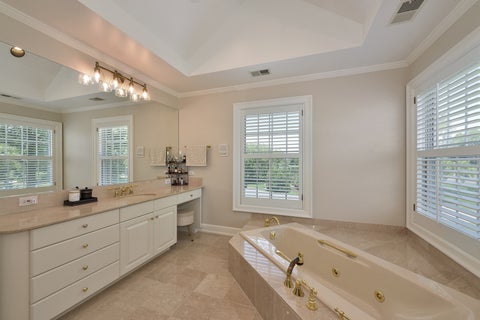 Tiny photo for 1673 Balmoral Lane, Inverness, IL 60067 (MLS # 12738656)