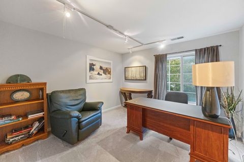 Tiny photo for 32802 Fowler Circle, Warrenville, IL 60555 (MLS # 12523199)