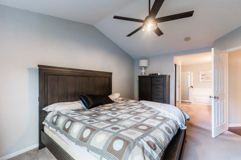 Tiny photo for 32802 Fowler Circle, Warrenville, IL 60555 (MLS # 12523199)