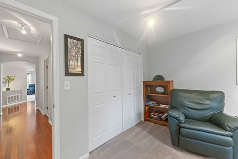 Tiny photo for 32802 Fowler Circle, Warrenville, IL 60555 (MLS # 12523199)