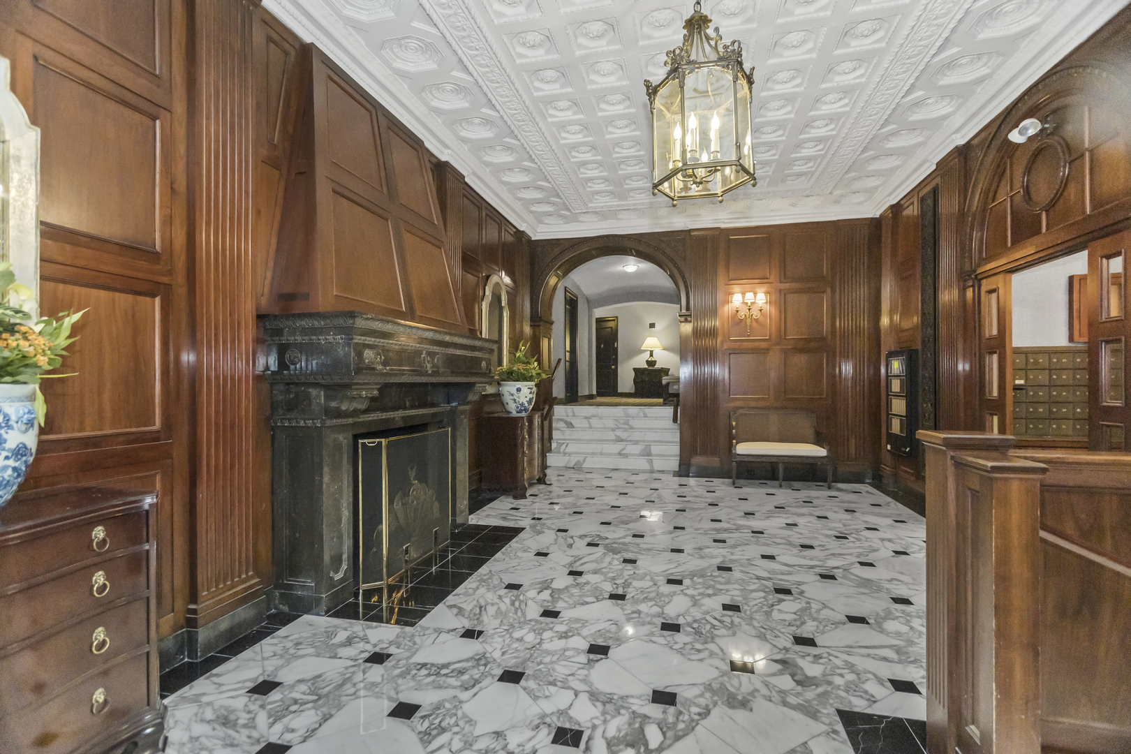 3300 N Lake Shore Drive 4D