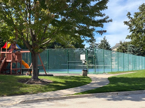 Tiny photo for 422 Kelburn Road #325, Deerfield, IL 60015 (MLS # 12734855)