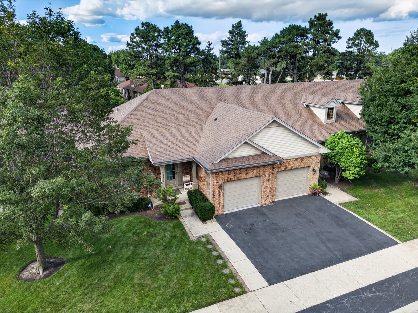 3932 Balmoral Court