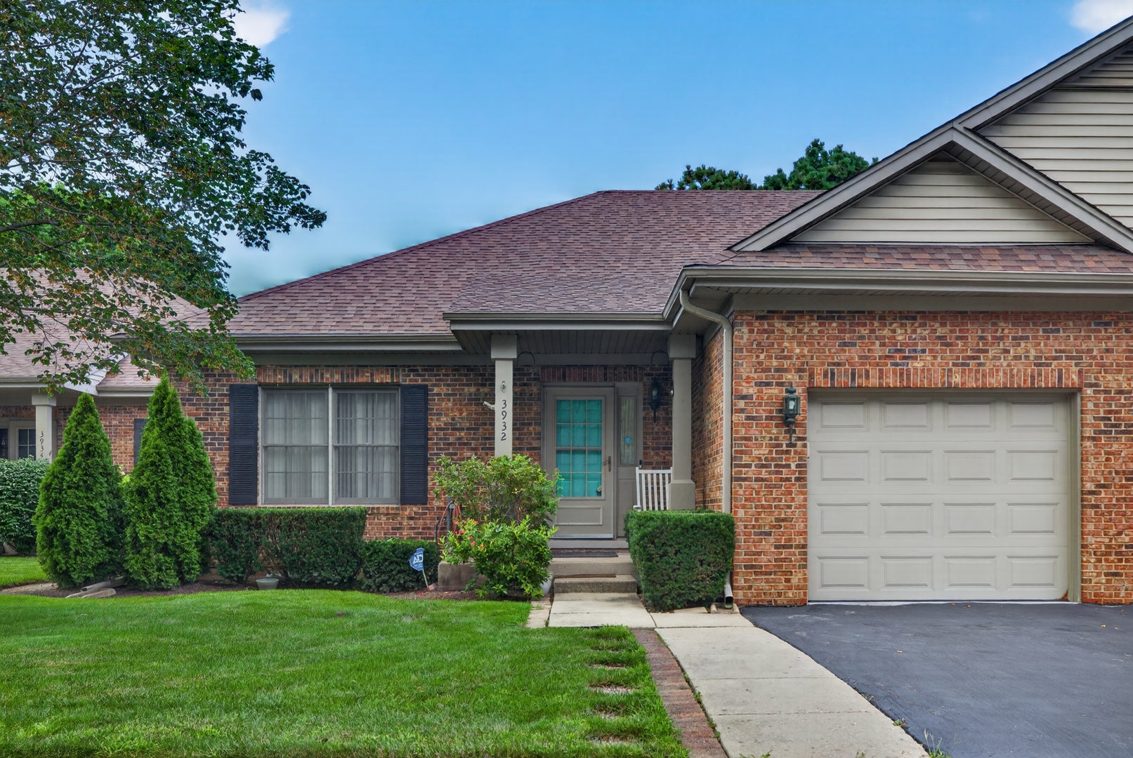 3932 Balmoral Court
