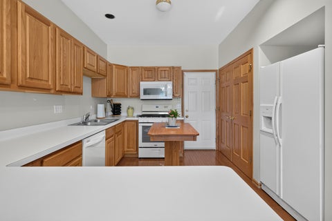 Tiny photo for 3932 Balmoral Court, Rolling Meadows, IL 60008 (MLS # 12724900)