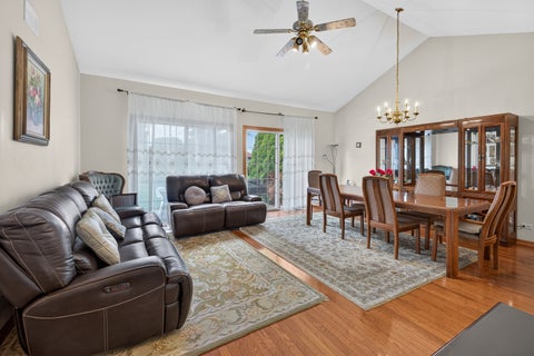 Tiny photo for 3932 Balmoral Court, Rolling Meadows, IL 60008 (MLS # 12724900)