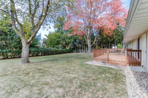 Tiny photo for 105 S Devonshire Drive, Bloomington, IL 61704 (MLS # 12538121)