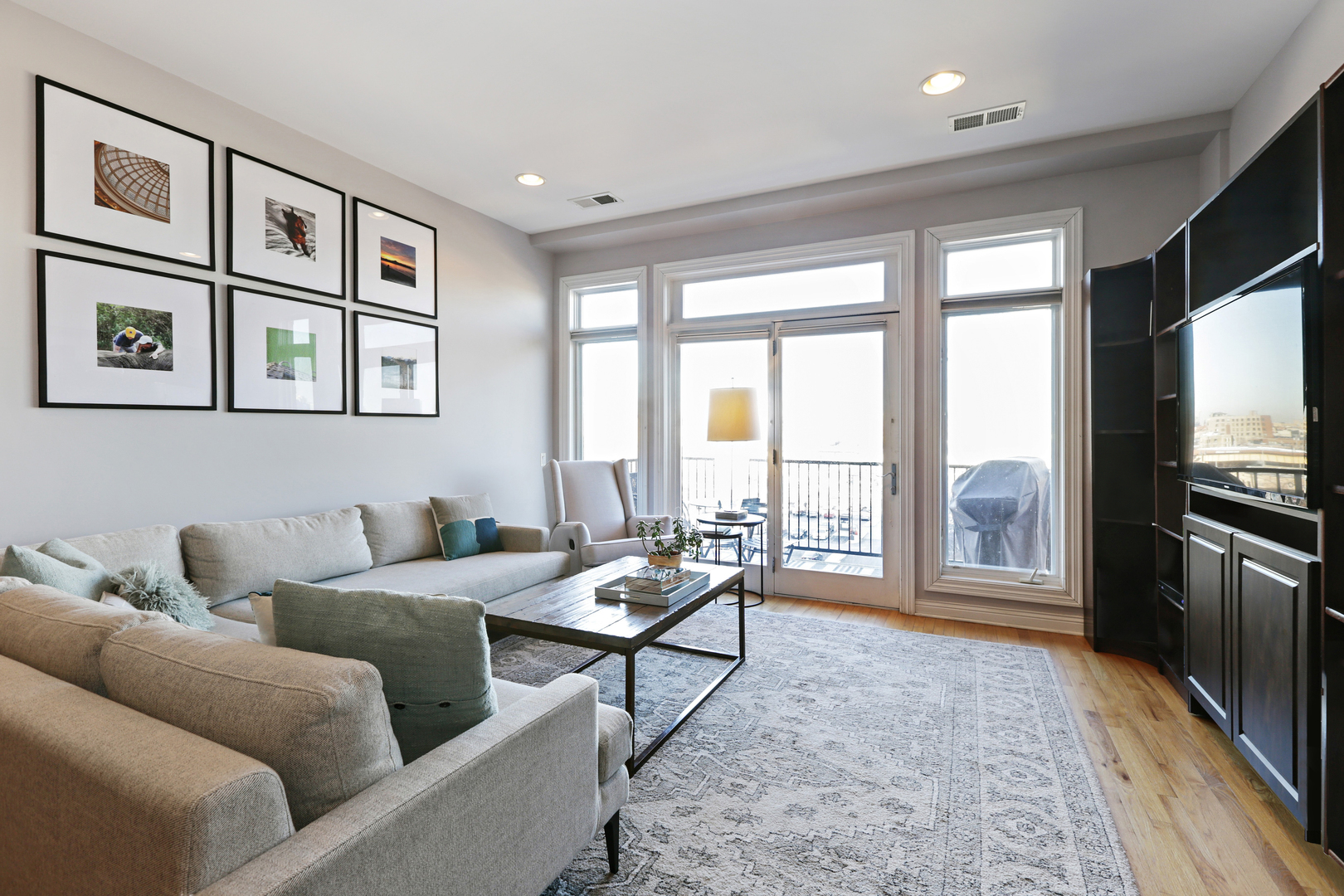 1355 W WASHINGTON Boulevard 5A