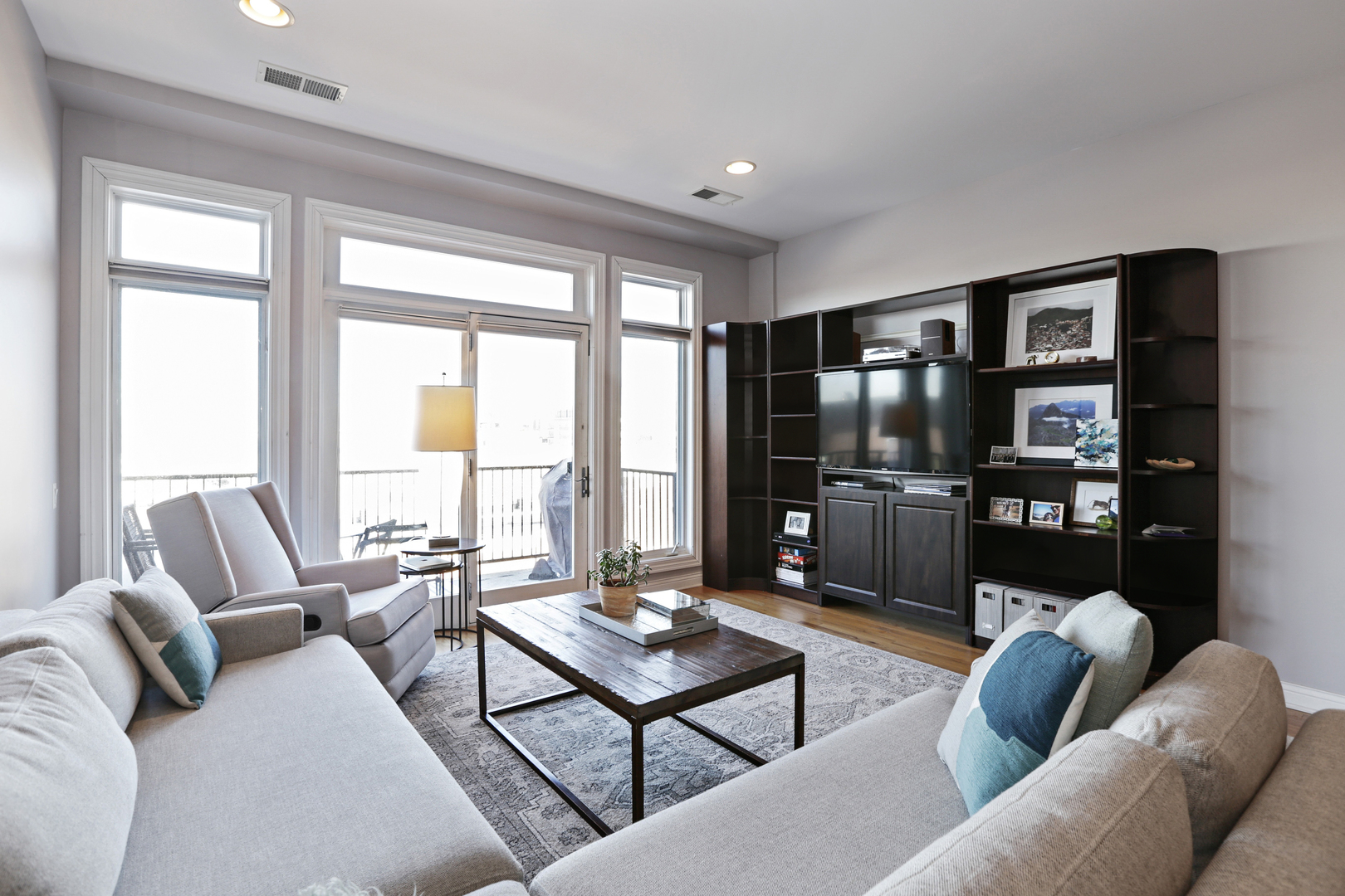 1355 W WASHINGTON Boulevard 5A