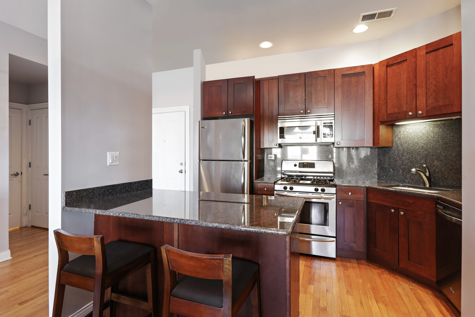 1355 W WASHINGTON Boulevard 5A