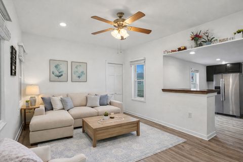 Tiny photo for 205 E TAYLOR Street, Grant Park, IL 60940 (MLS # 12595111)