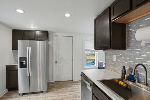 Tiny photo for 205 E TAYLOR Street, Grant Park, IL 60940 (MLS # 12595111)