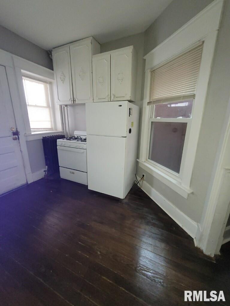 805 W 2ND Street