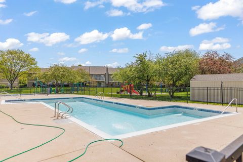 Tiny photo for 2865 Meadow Lane #v2, Schaumburg, IL 60193 (MLS # 12624530)