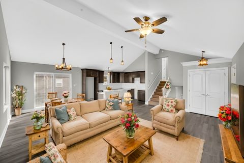 Tiny photo for 3127 141st Place, Blue Island, IL 60406 (MLS # 12577191)