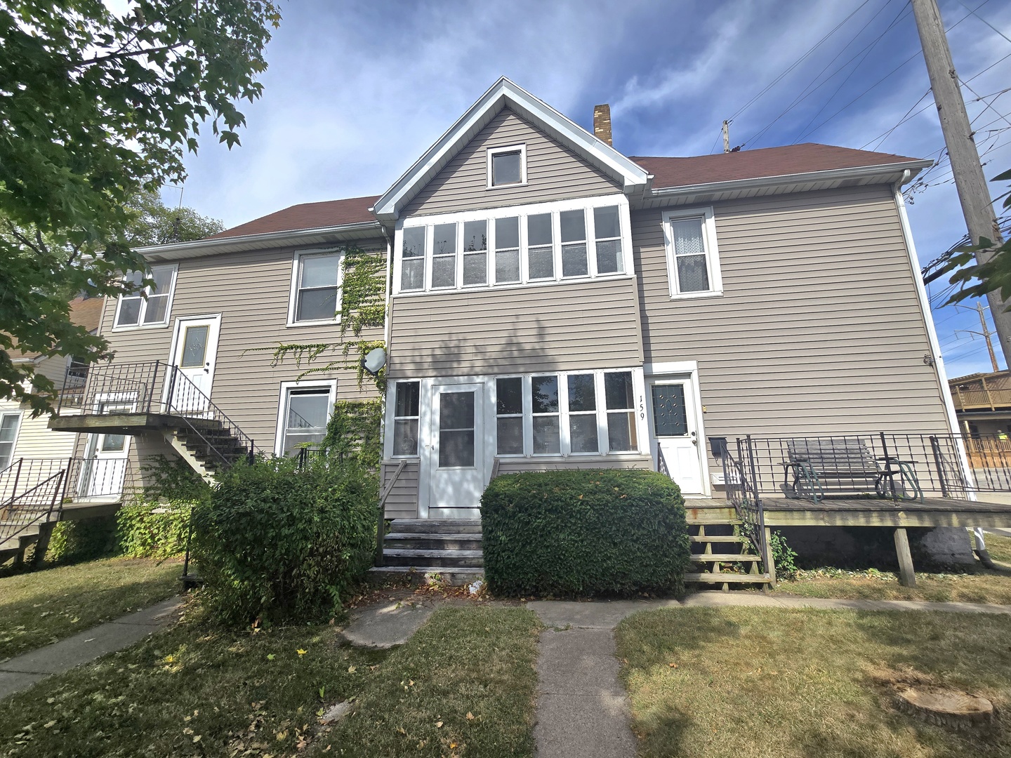 157-159 W Hickory Street