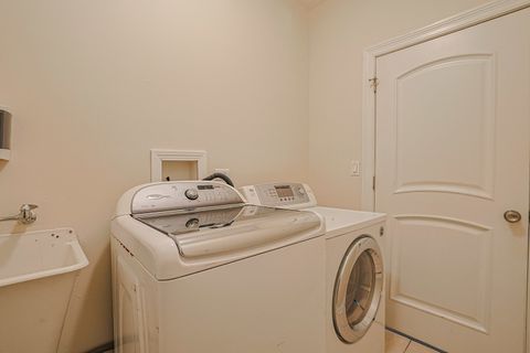 Tiny photo for 200 Ahmed Court, Glendale Heights, IL 60139 (MLS # 12393483)