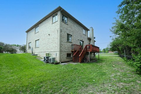 Tiny photo for 200 Ahmed Court, Glendale Heights, IL 60139 (MLS # 12393483)