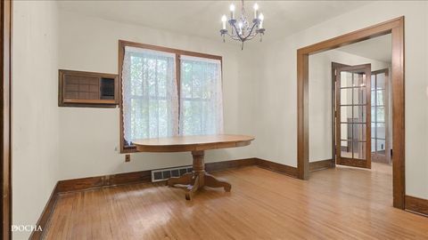 Tiny photo for 144 S Commonwealth Avenue, Aurora, IL 60506 (MLS # 12672893)